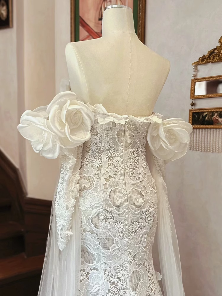 Luxury Mermaid Off The Shoulder Neckline Long Sleeves Lace White Wedding Dress C179