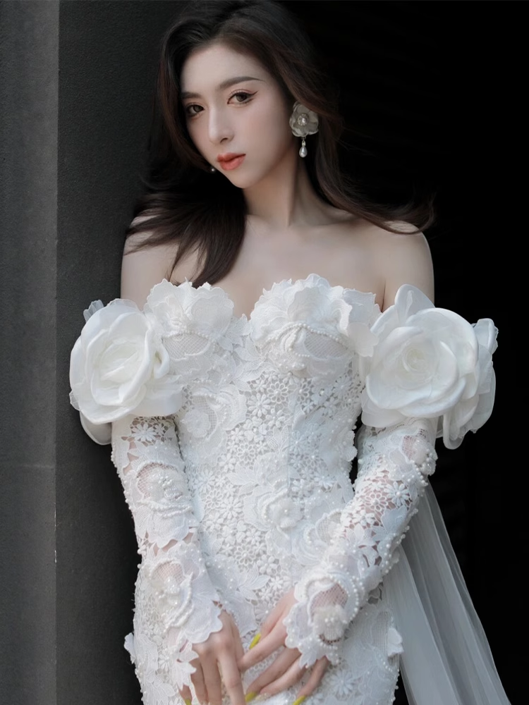 Luxury Mermaid Off The Shoulder Neckline Long Sleeves Lace White Wedding Dress C179