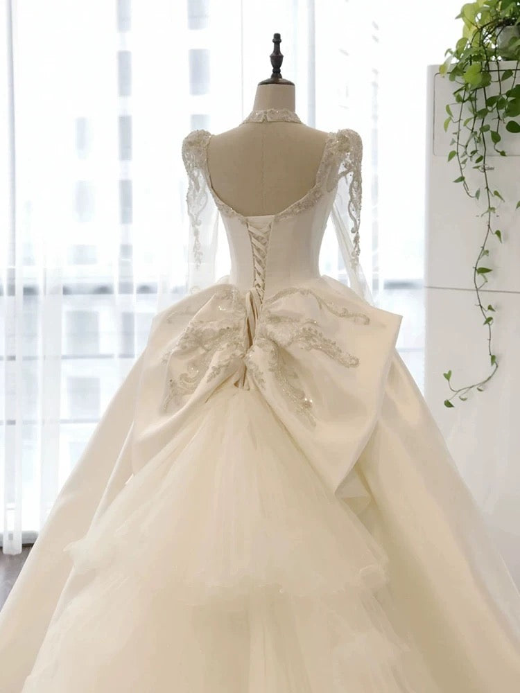 Simple Ball Gown Sweetheart White Long Sleeves Satin Wedding Dresses With Beads C1808
