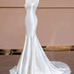 Robe de mariée longue en satin blanc sans bretelles avec boutons et sirène intemporelle C1816