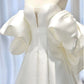 Robe de mariée simple en satin blanc à manches courtes et décolleté en cœur C1822