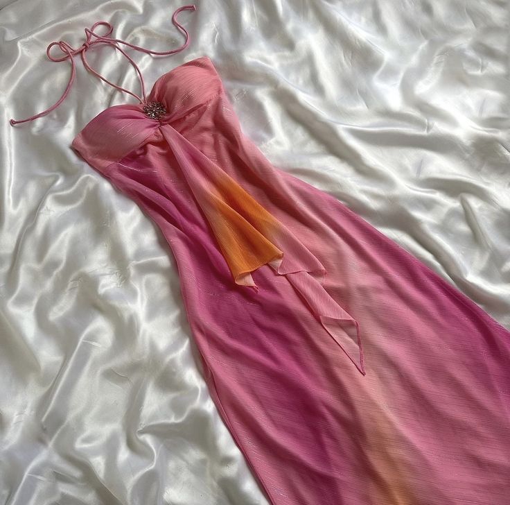 Robe de soirée élégante en mousseline de soie rose ombré avec perles et ligne A C1902