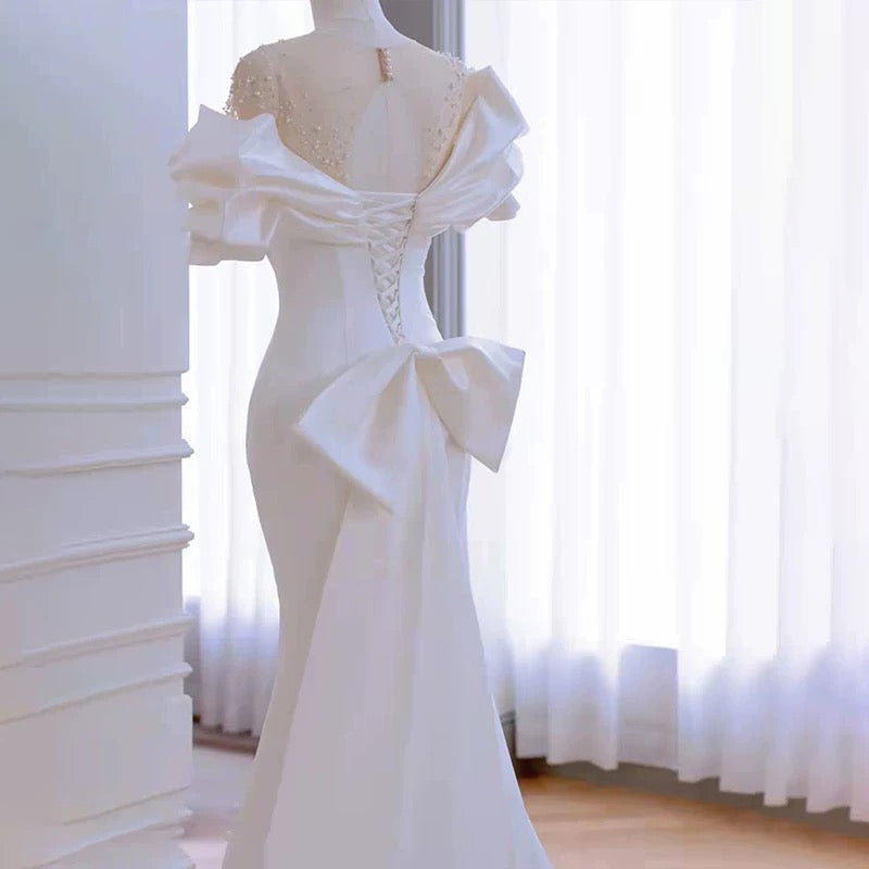 Sexy Mermaid Scoop Neckline Long White Wedding Dresses With Pearls C1910