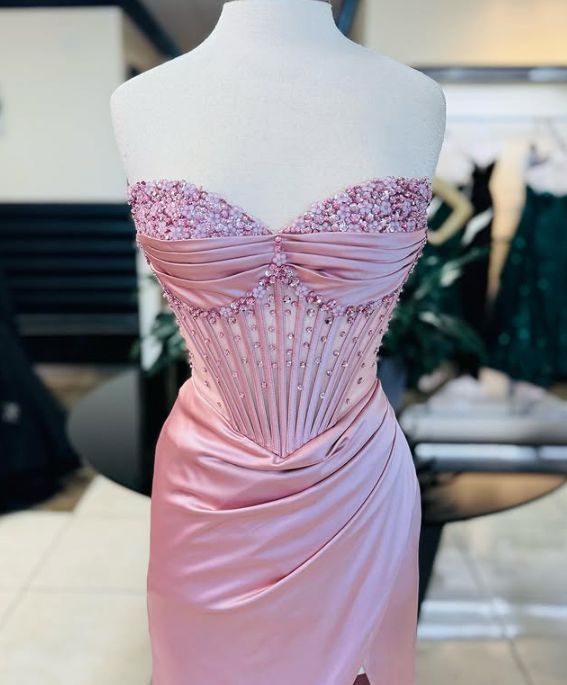 Robe de soirée élégante en satin rose à paillettes et décolleté en cœur, robe de bal fendue, C1929