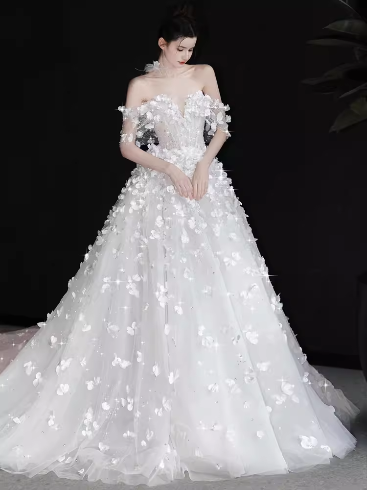 Robe de bal princesse hors de l'épaule Tulle fleurs longues robes de mariée C200