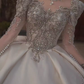 Robe de bal princesse encolure dégagée manches longues robes de mariée en dentelle C207