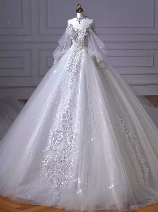 Robe de bal princesse encolure dégagée manches longues robes de mariée en tulle C208