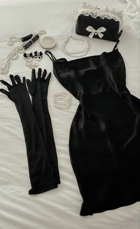 Robe de soirée courte en satin noir à bretelles simples en forme de A, tenue pour 18e anniversaire, petite robe noire C2109