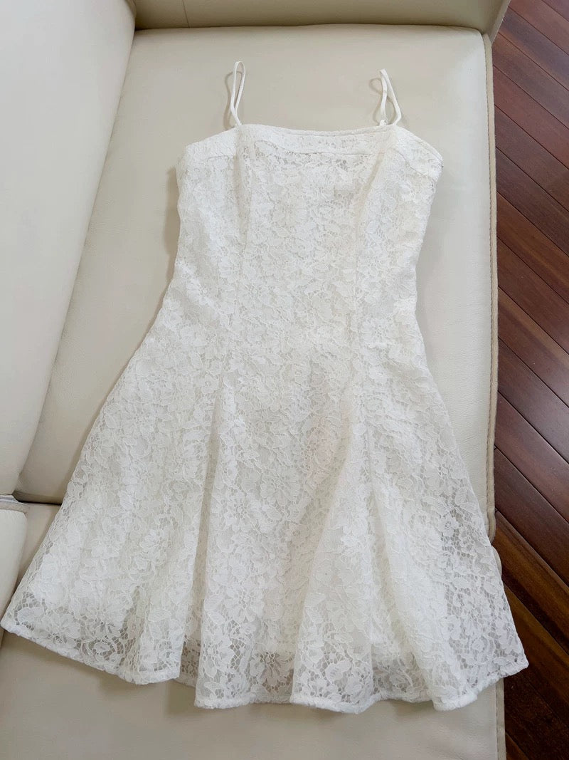 Robe de soirée courte en dentelle blanche à bretelles spaghetti modestes, tenue d'anniversaire C2255