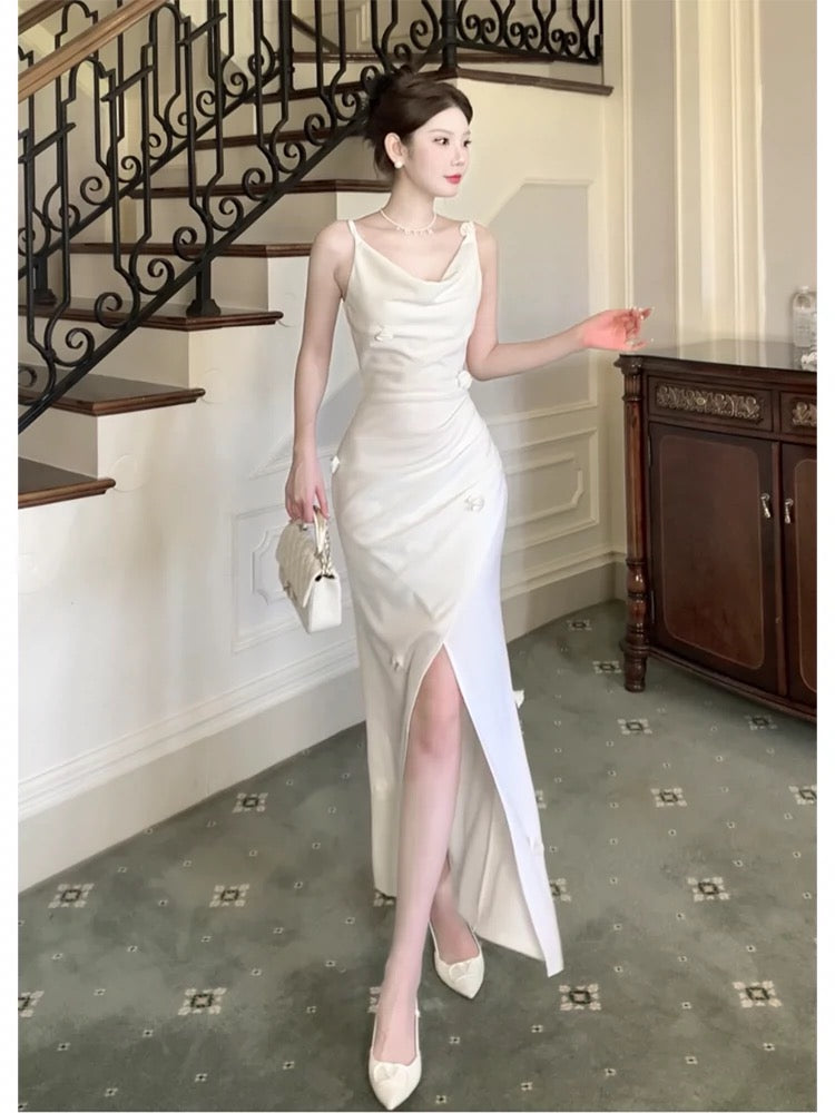 Robe de soirée longue blanche à bretelles sirène et fente C2395