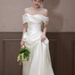 Élégante ligne A hors de l'épaule Satin volants longues robes de mariée blanches C243