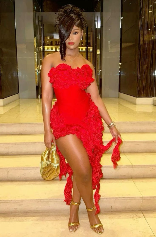 Robe de soirée d'anniversaire à volants rouges et décolleté en cœur, jolie robe de bal C2552
