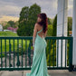 Robe de bal longue vert menthe à bretelles sirène et dos nu C2582