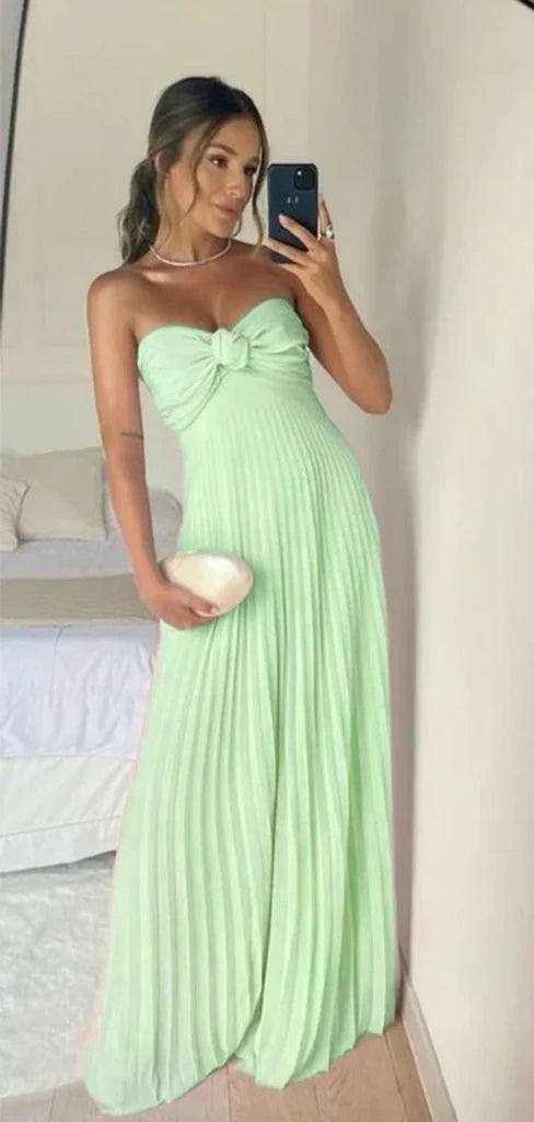 Robe de soirée longue en mousseline de soie rose clair sans bretelles avec volants C2646