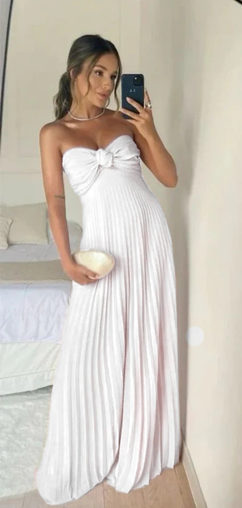 Robe de soirée longue en mousseline de soie rose clair sans bretelles avec volants C2646