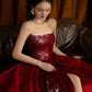 Jolie robe de bal longue rouge sans bretelles avec fente C2667