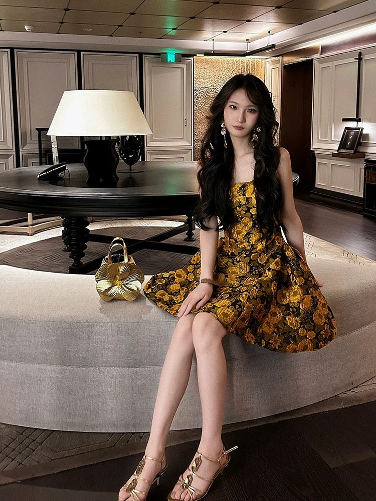 Robe de bal d'anniversaire 16 ans à bretelles jaune à fleurs, robe de soirée courte en satin, mini robe de soirée C2680