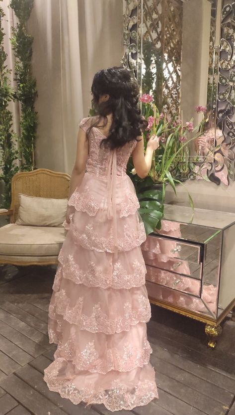 Superbe robe de soirée formelle en dentelle rose clair à épaules dénudées avec fente C2724