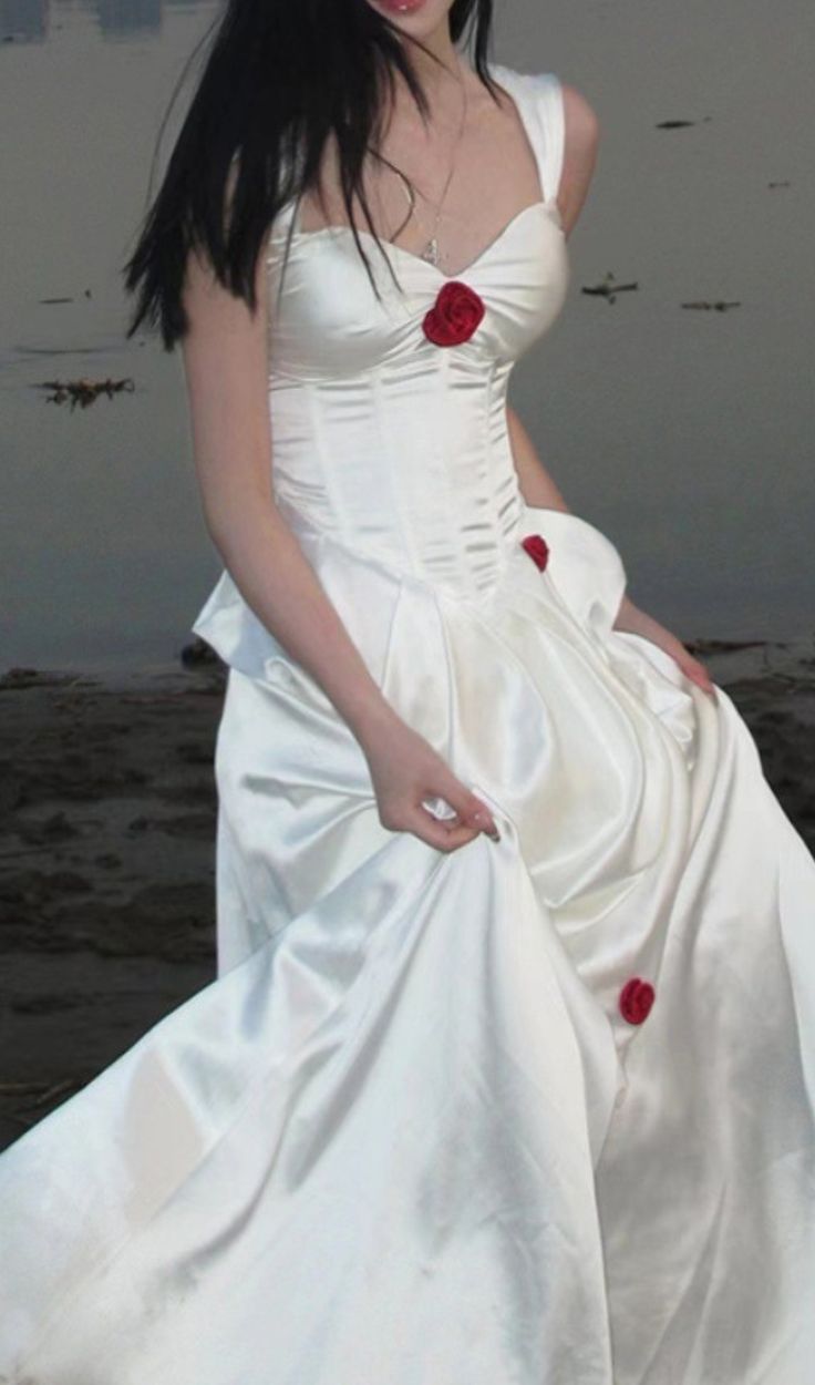 Superbe robe de soirée plissée à fleurs de roses C2749