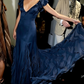 Robe de soirée longue en mousseline de soie avec décolleté en V et jolie sirène C2939