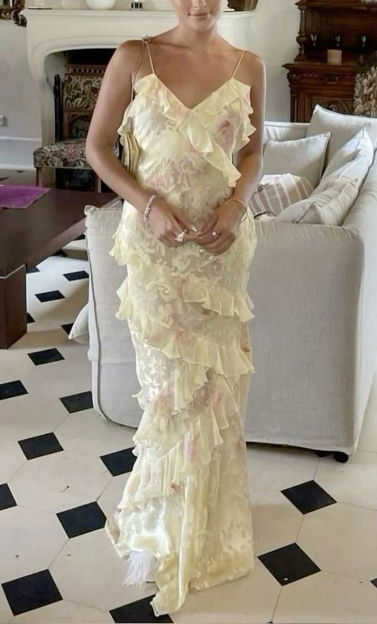Elegant Sheath Spaghetti Straps Yellow Lace Long Prom Dresses Evening Gowns C3025