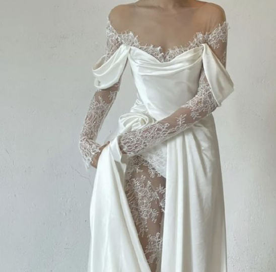 Robe de mariée en dentelle, épaules dénudées, grande taille, ligne A, manches longues, froncée, en Satin, fente haute, sur mesure, C304