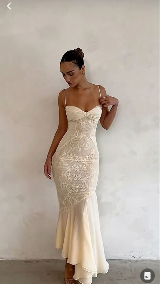 Robe de soirée en mousseline de soie à bretelles spaghetti et dentelle ivoire vintage C3097
