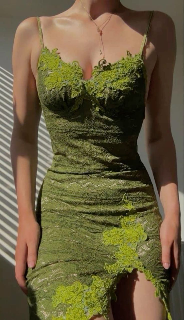 Vintage Sheath Spaghetti Straps Lace Green Prom Dresses Evening Dress With Appliques C3110