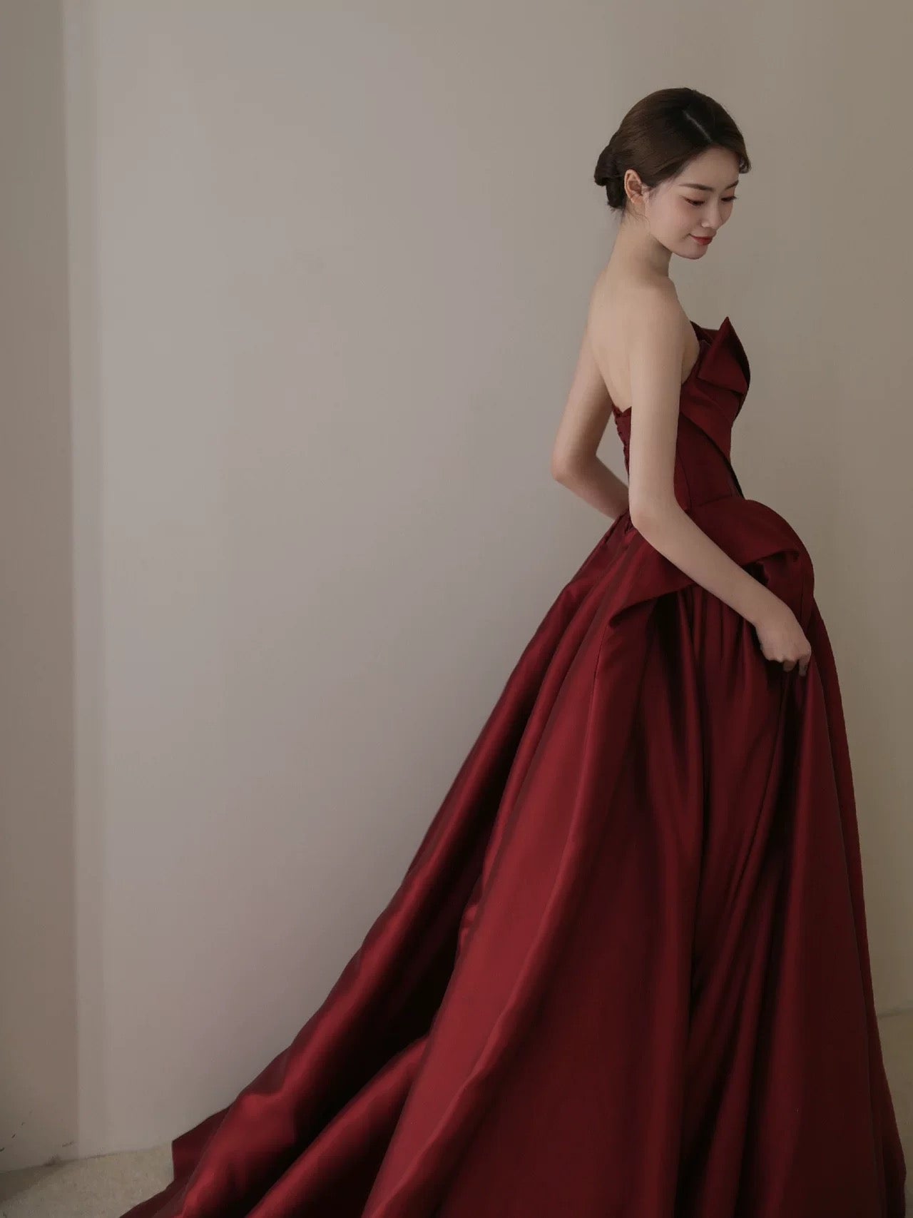 Elegant Ball Gown Strapless Burgundy Satin Long Prom Dress Evening Dresses C3241