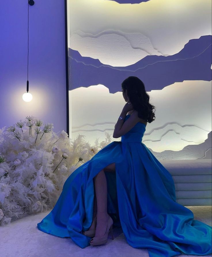 Sexy Ball Gown Strapless Royal Blue Prom Dress With Pleated Long Satin Slit Prom Dresses Party Dress C3307