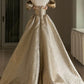 Jolie robe de bal à épaules dénudées en satin doré à volants longs, robes de bal Sweet 16 C3591