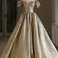 Jolie robe de bal à épaules dénudées en satin doré à volants longs, robes de bal Sweet 16 C3591