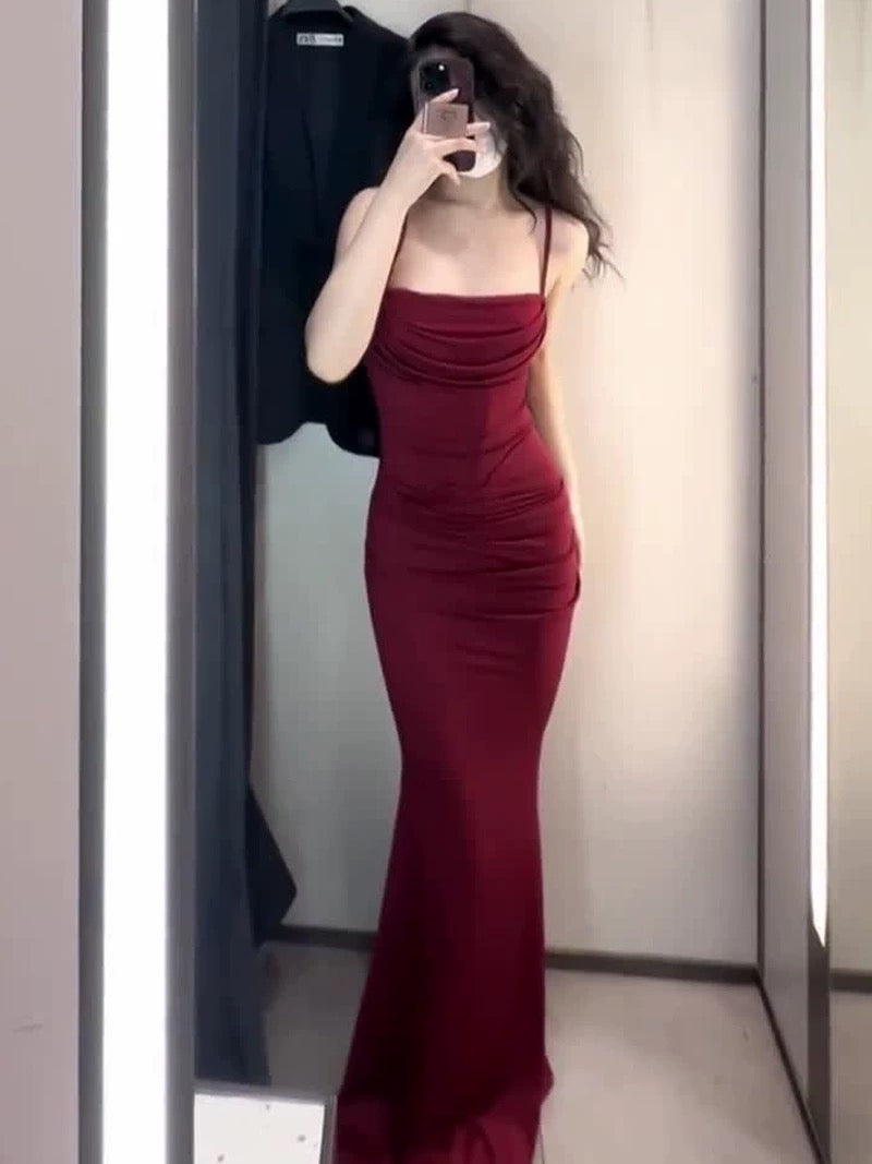 Superbe robe de soirée sirène à bretelles spaghetti bordeaux, robes de bal, tenues d'anniversaire C3624