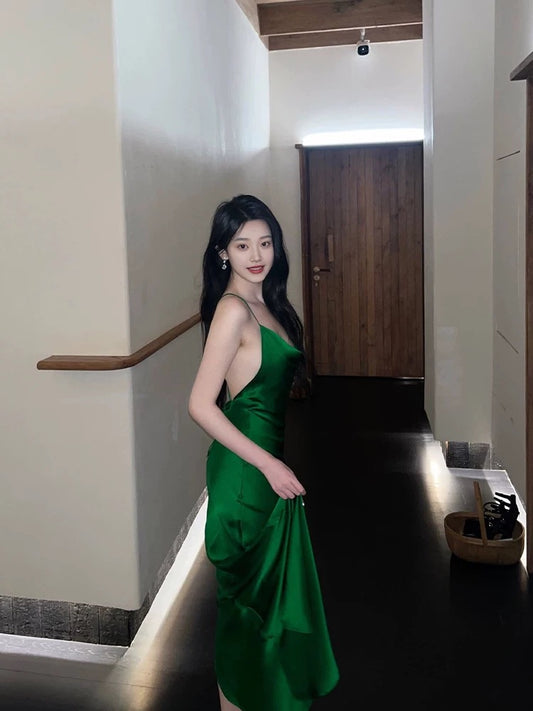 Robe de soirée longue en satin vert à bretelles spaghetti style sirène vintage C3631