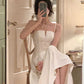 Robe de soirée d'anniversaire en mousseline de soie blanche sans manches à bretelles spaghetti simple en ligne A C3654