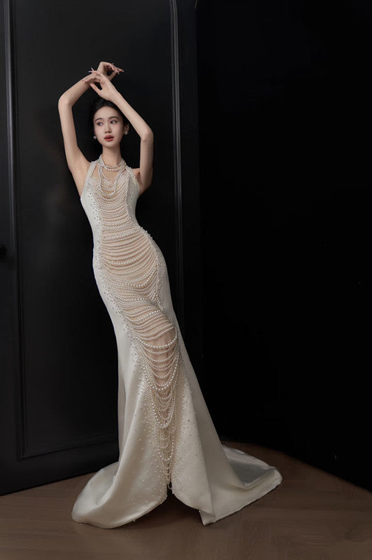 Chic Mermaid Halter Sleeveless White Satin Wedding Dresses With Pearls C3741