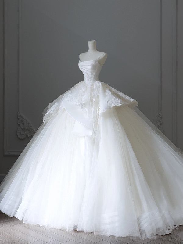 Robe de mariée en satin et dentelle blanche sans manches, robe de bal chic, sans bretelles, avec volants, C3809