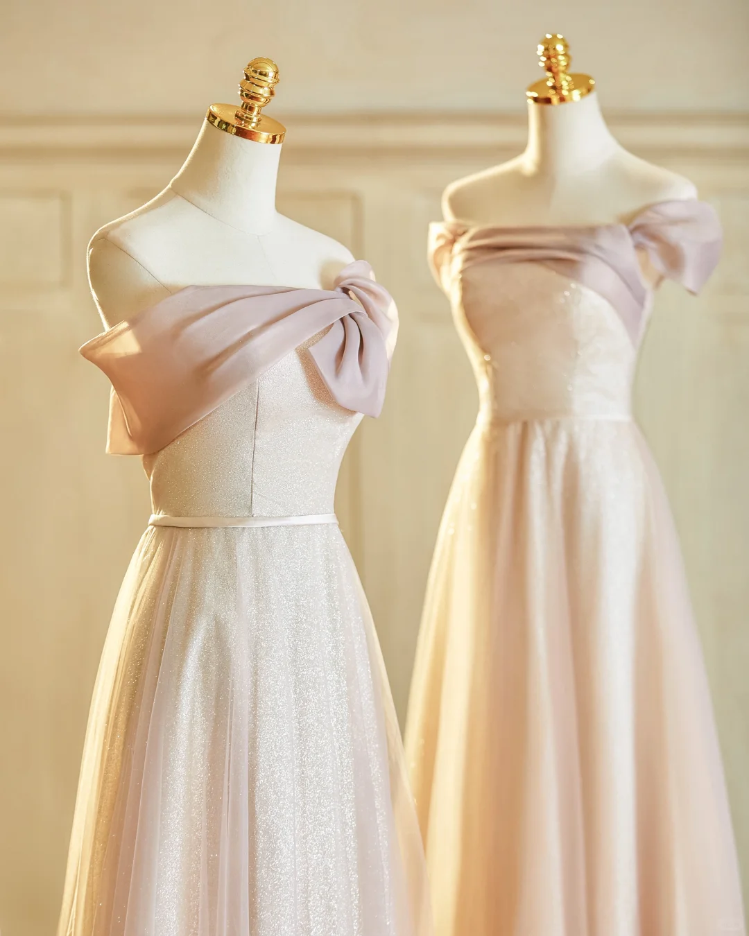 Robe de demoiselle d'honneur longue en satin et tulle coupe A Max And Match C3822