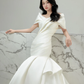 Robe de mariée longue plissée en satin à épaules dénudées style sirène vintage C3835