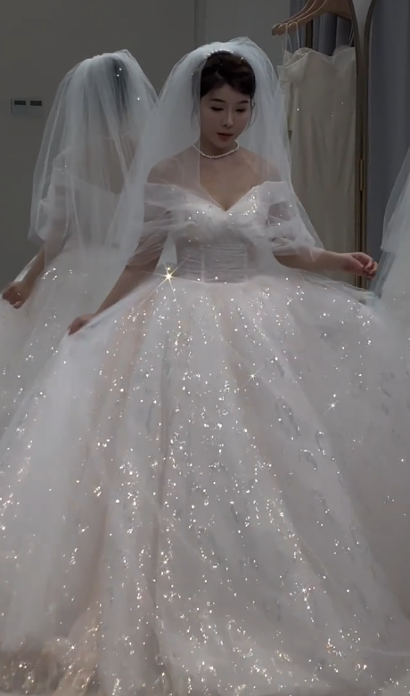 Superbe robe de bal à épaules dénudées, en tulle blanc à paillettes et voile, robe de mariée longue C3843