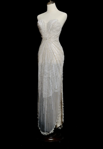 Robe de mariée sirène longue bustier en tulle et perles, effet rêveur, C3848