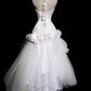 Robe de mariée longue sirène en satin et tulle, décolleté en V, motif floral appliqué, C3850