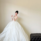 Robe de bal princesse bustier en satin blanc et tulle avec appliques et gants, robe de mariée longue C3852