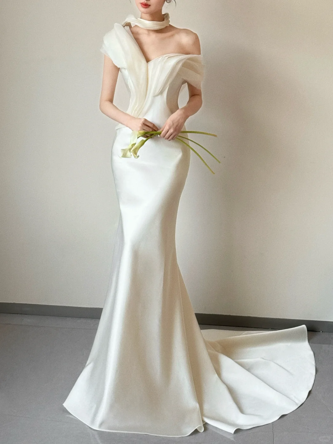 Robe de mariée longue en satin avec voile et épaules dénudées, style sirène, simple, été, C3861