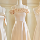 Robe de demoiselle d'honneur longue en satin coupe trapèze couleur champagne Calssy C3888