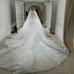 Superbe robe de bal bustier en satin, tulle, sequins, perles et voile, longue robe de mariée C3904