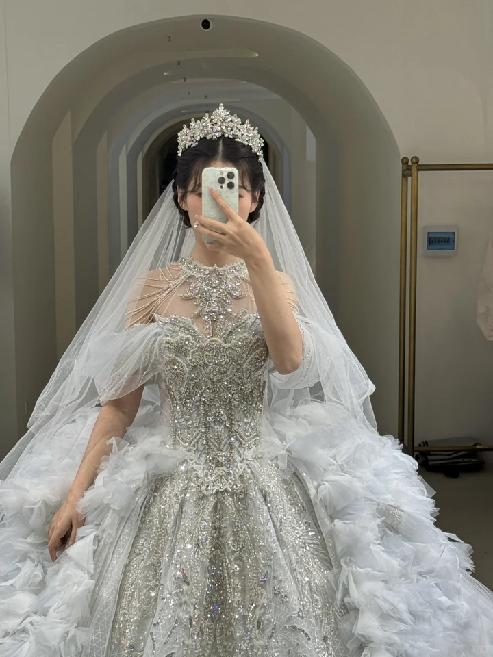 Princessful Ball Gown Strapless Satin Tulle With Veil Long Wedding Dresses