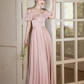 Robe de demoiselle d'honneur longue en satin rose blush à bretelles spaghetti et coupe trapèze élégante C3929