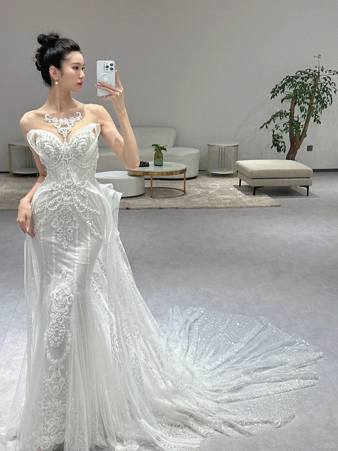 Robe de mariée sirène bustier en tulle à sequins et appliques, longue et rêveuse, C3959