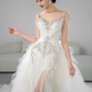 Robe de mariée longue sirène unique à bretelles spaghetti en tulle et perles C3960